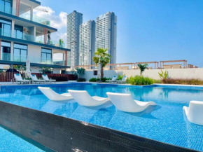 Brand New Luxury 1 Bedroom Apartment